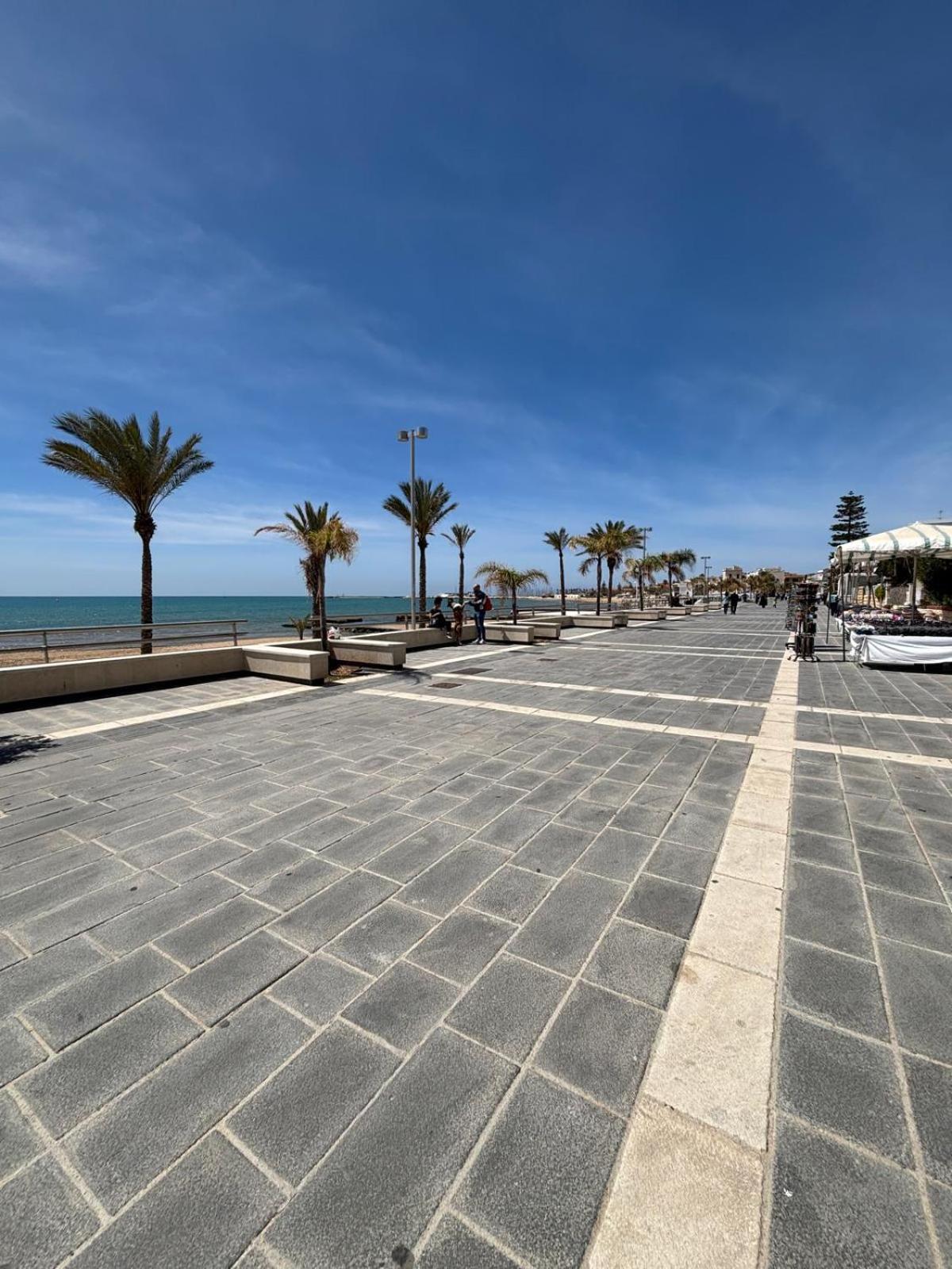 Acquamarina House Marina Di Ragusa Buitenkant foto