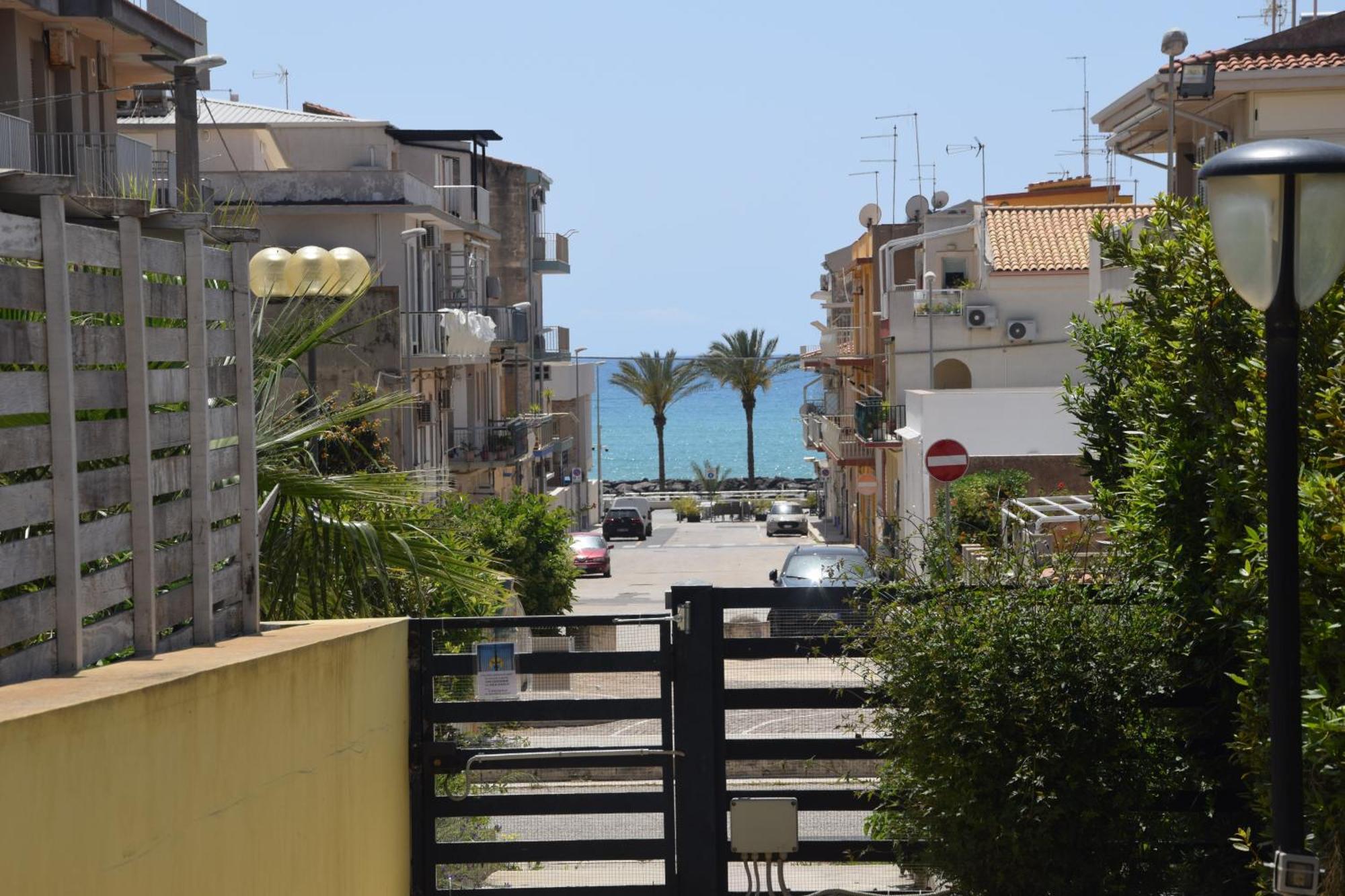 Acquamarina House Marina Di Ragusa Buitenkant foto